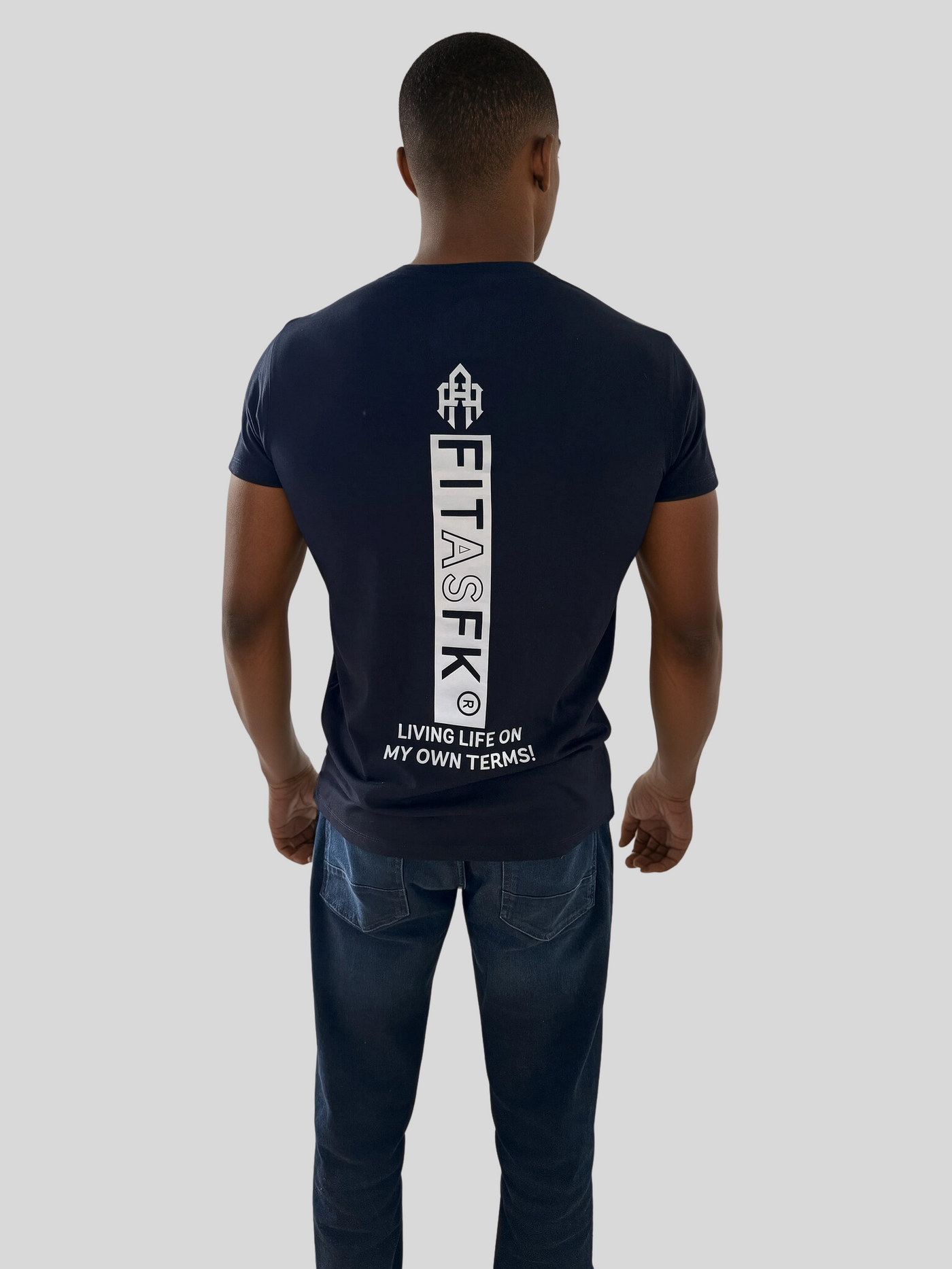 Men's fitted Cut Chest logo T-shirt